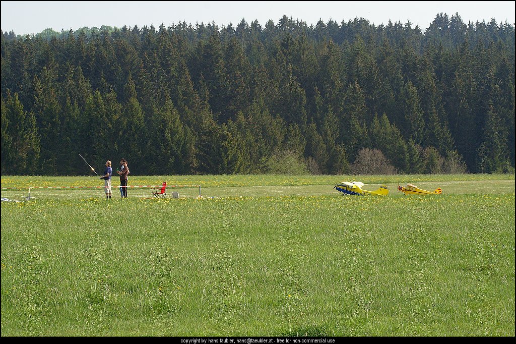 20070428_IMG_000699.JPG - Modellfliegerpiloten in Ober�sterreich